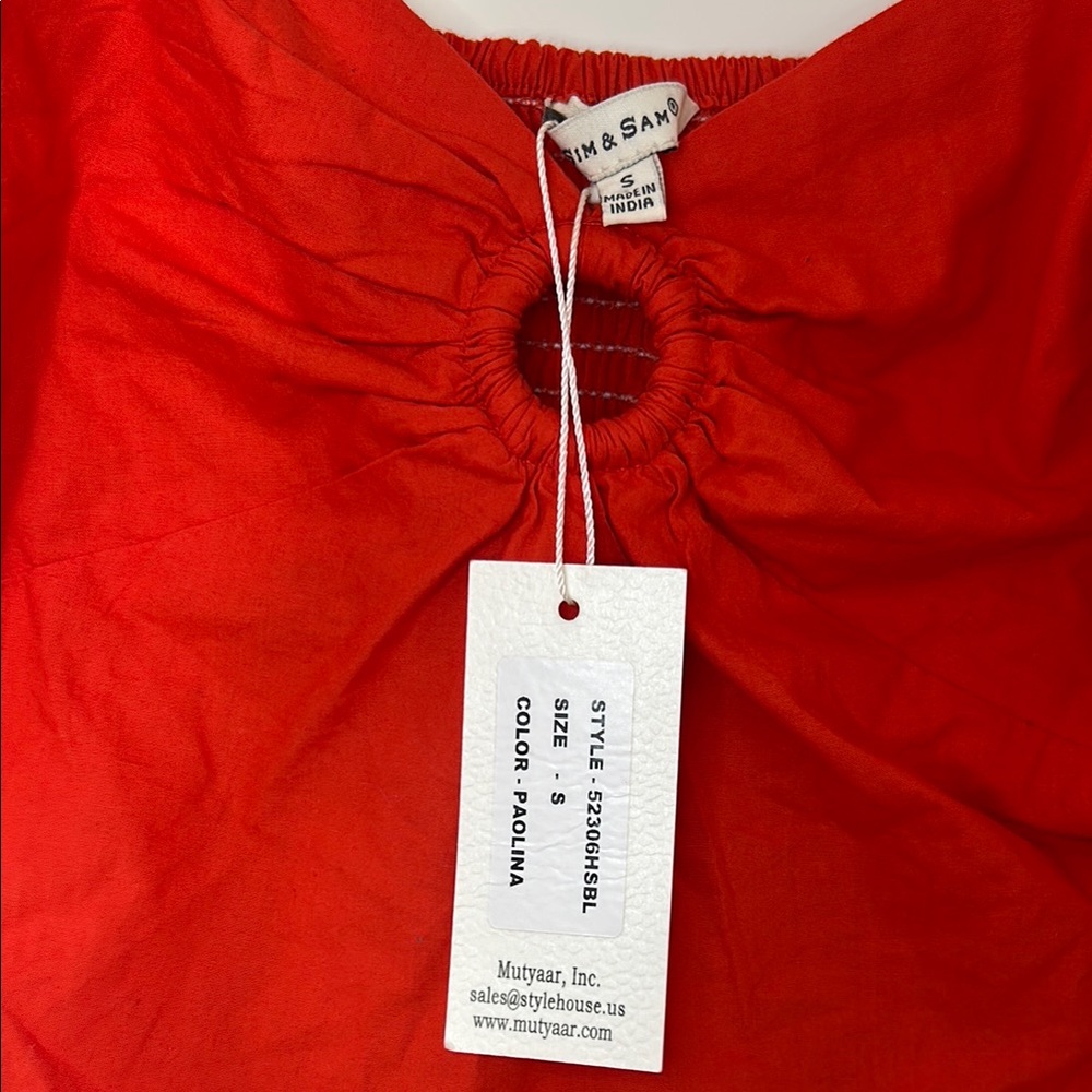 Sim and Sam Red Ruched Puff Sleeve Blouse - Picture 3 of 4